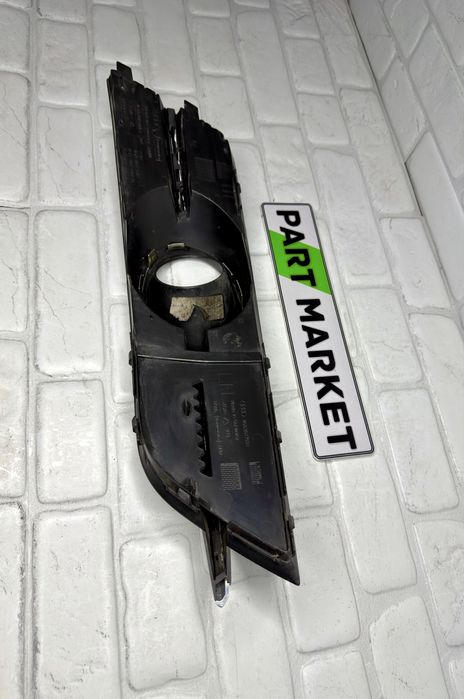Лява решетка AUDI A7 C7 S Line 4G8807681L 4G8807151D