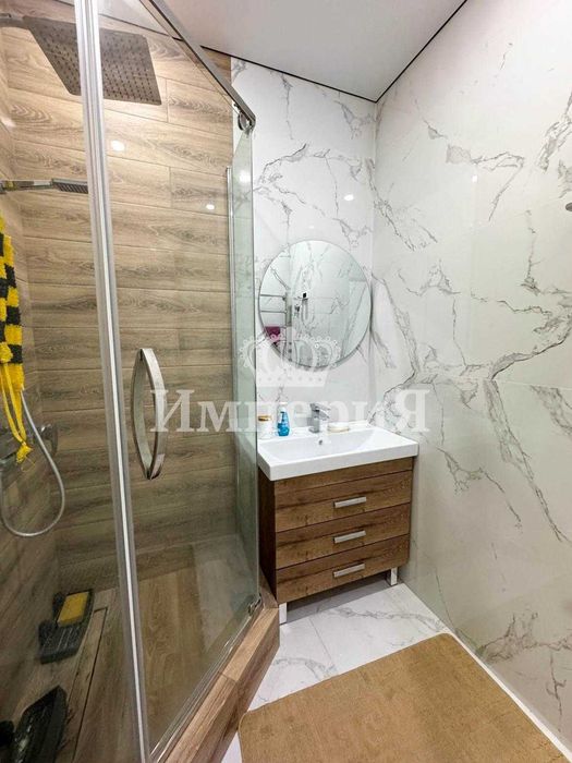 Продам 2 ком кв Даулет Империя!