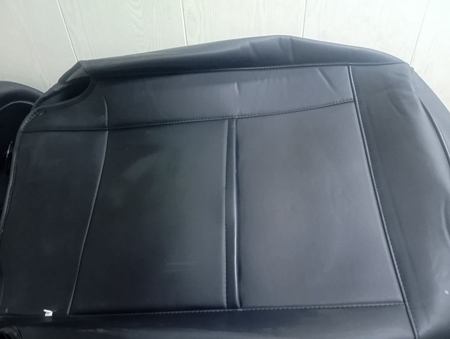 Авточехол почти новый