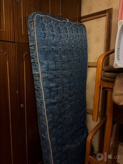 Спальный гарнитур (Кровать, матрас, шкаф, трюмо, 2 тумбы)