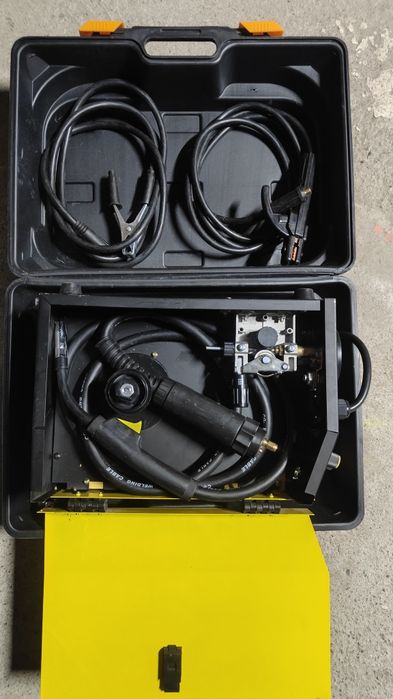 Сварочный аппарат, полуавтомат.