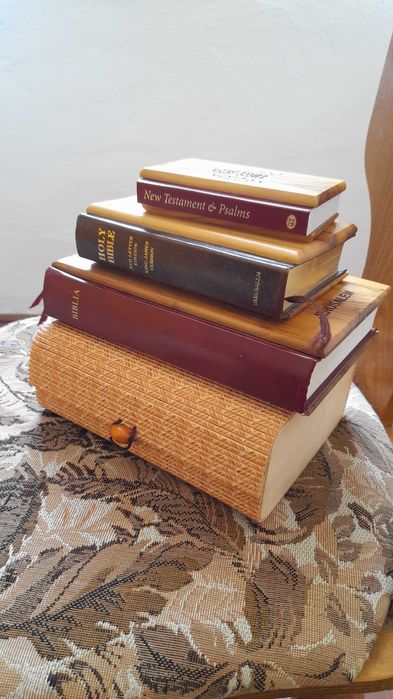 Biblii cu Coperta de Lemn, Handmade, Editie Limitata