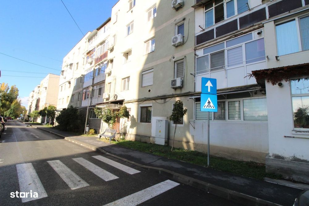 Apartament 2 camere, 41 mp, decomandat, zona 9 Mai