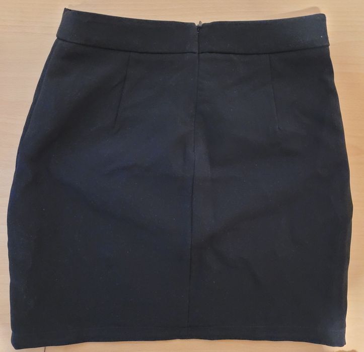 Черна къса пола (Amisu)