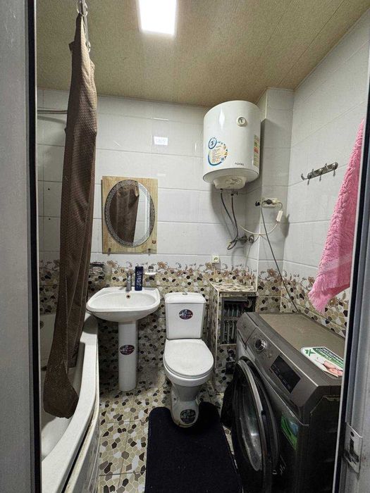 Продаётся квартира срочно, 2х комнатная. кирпич, ориентир Партсъезд