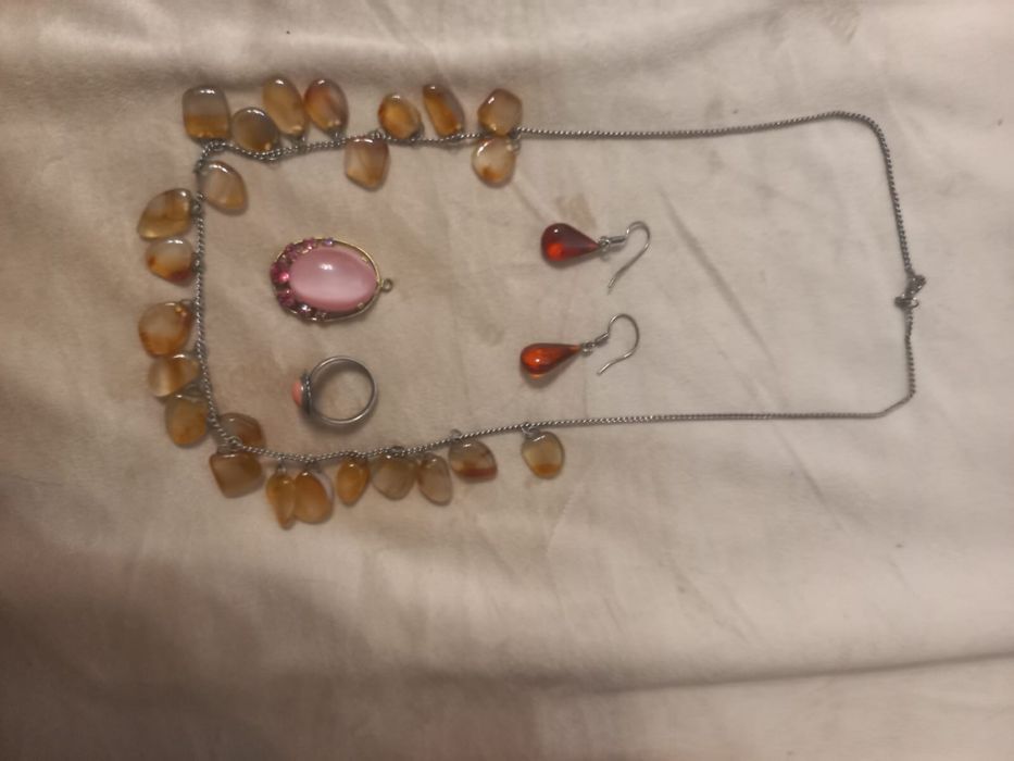 Бусы из натурального камня