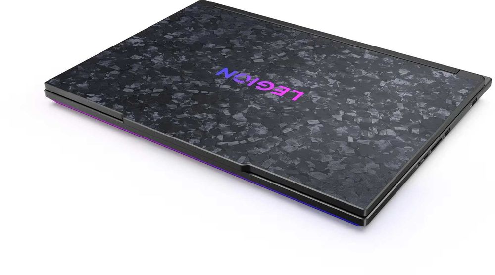 Ноутбук LENOVO LEGION 9 U9-275HX 64/4TB/24GB RTX 5090/ 18" 240Hz/440Hz