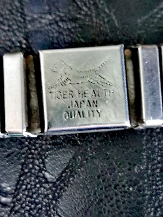 Магнитный браслет растягивающийся