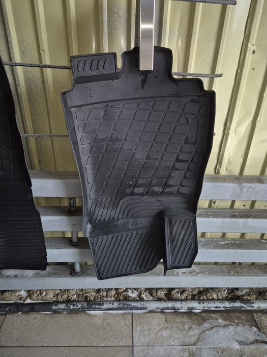 Резиновые коврики Шевроле кобальт