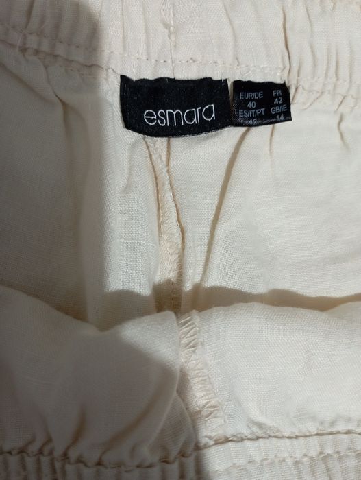 Pantaloni scurți din in bej