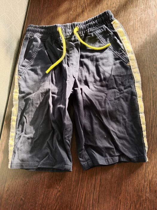 Продам одежду для мальчика 8-10 лет