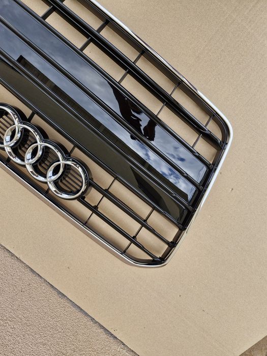 Grila centrala Audi A5 facelift 2011-2016 Noua Am