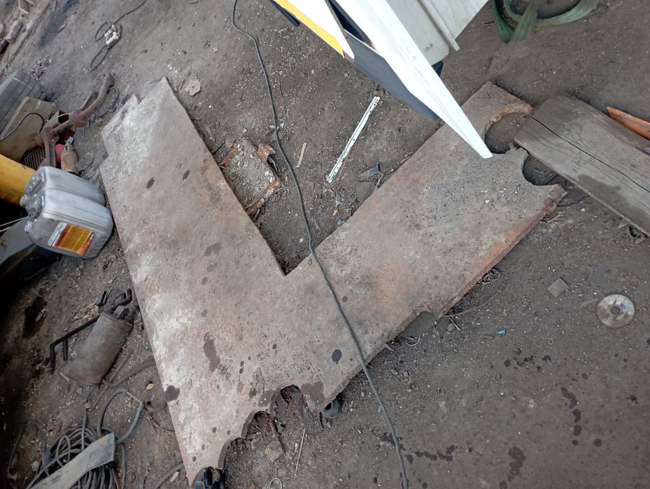 Продам полосу металлическую