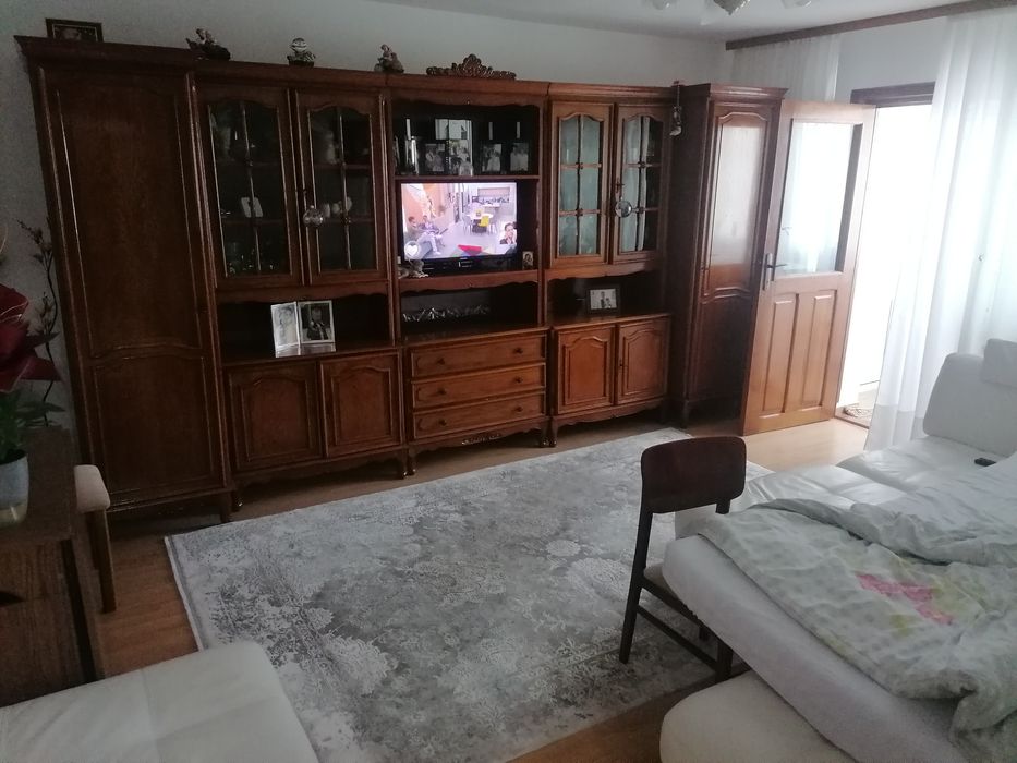 De vânzare apartament 3 camere