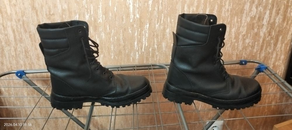 Продам берцы с мехом