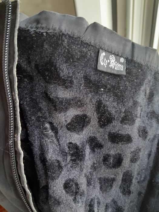 Сапожки  37-37,5 размер. Атласный материал очень элегантно смотрятс