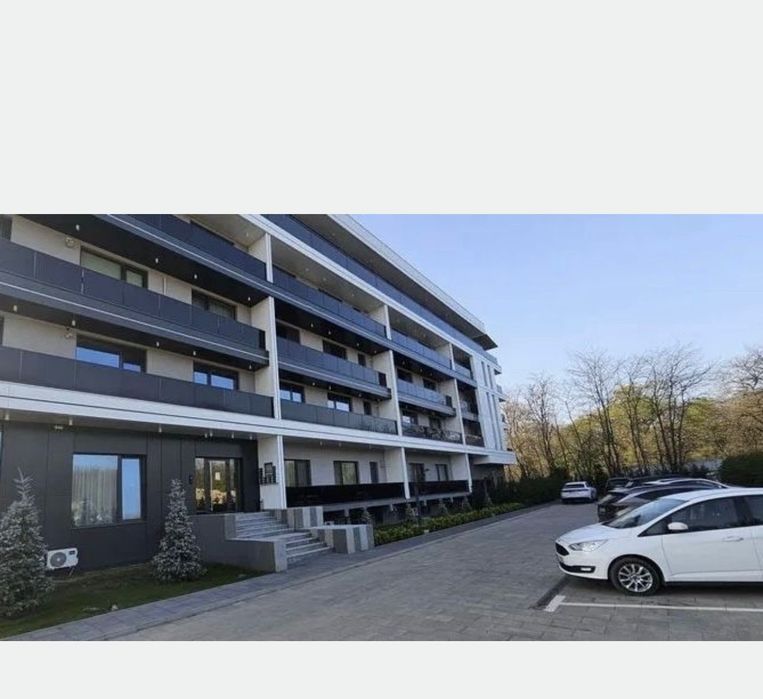 Apartamente 3 camere bloc nou