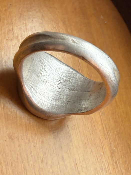 Inel vechi in stare foarte buna