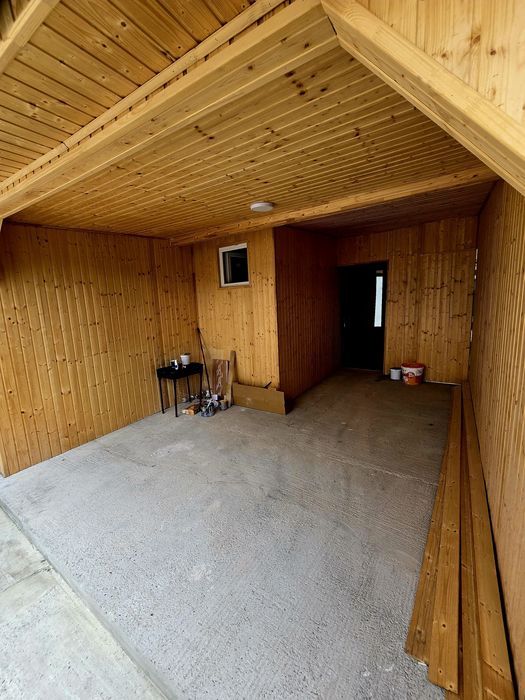 Casa de vanzare zona izlaz