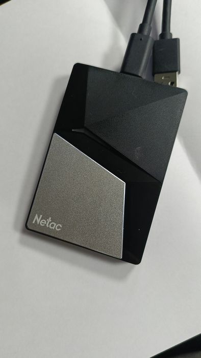 Внешний SSD на 240gb