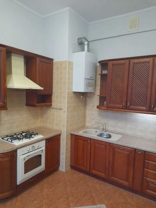 Дава се под наем Двустаен апартамент в София, Център - 55 кв.м за 407.49 € - Снимка #3