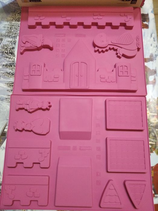 Голяма силиконова форма замък