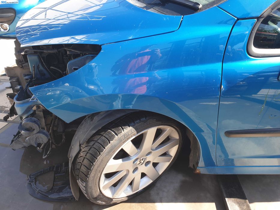 Aripa Stanga Fata Peugeot 207 CC Cabrio 2006 - 2014 Culoare KMU Neysha Blue [K6567]