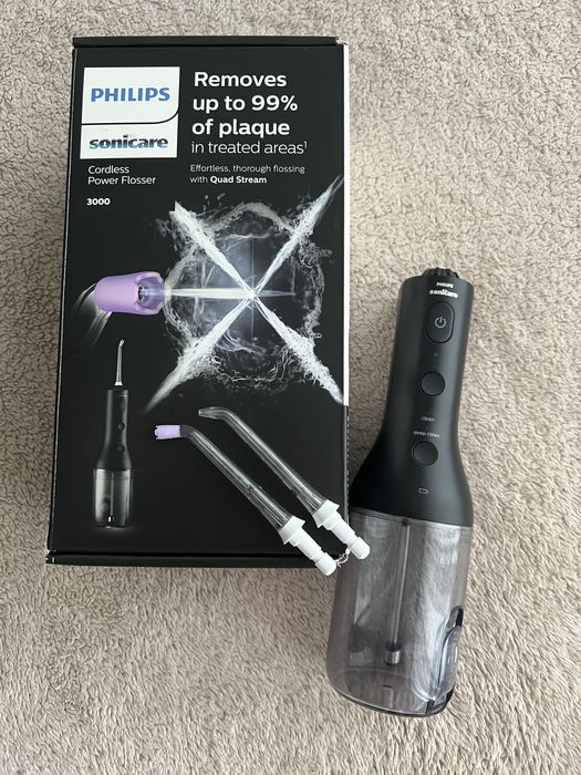 Душ за уста - PHILIPS Sonicare 3000