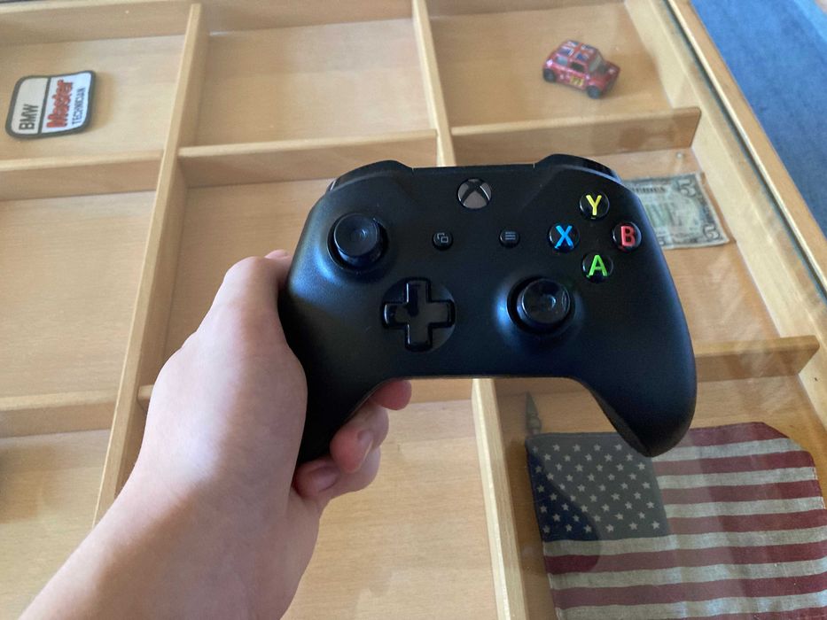 Xbox One S cu controller