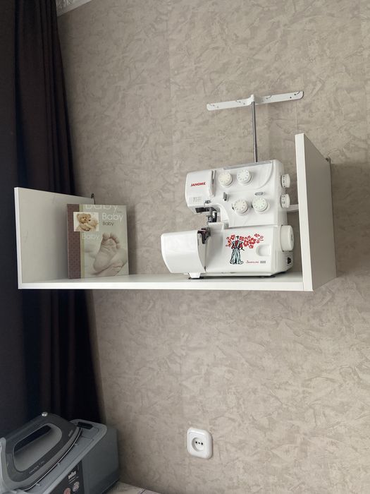 Продам книжную полку