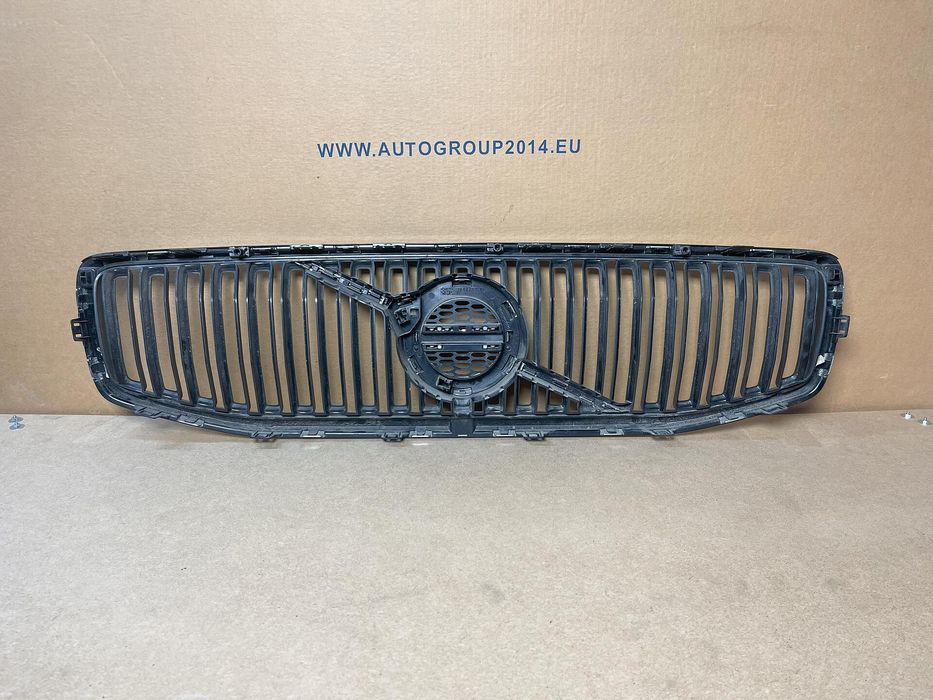 Предна решетка за volvo s60 - 32365392