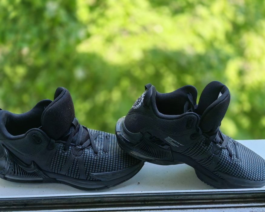 Nike Lebron WITNESS VII 45 номер