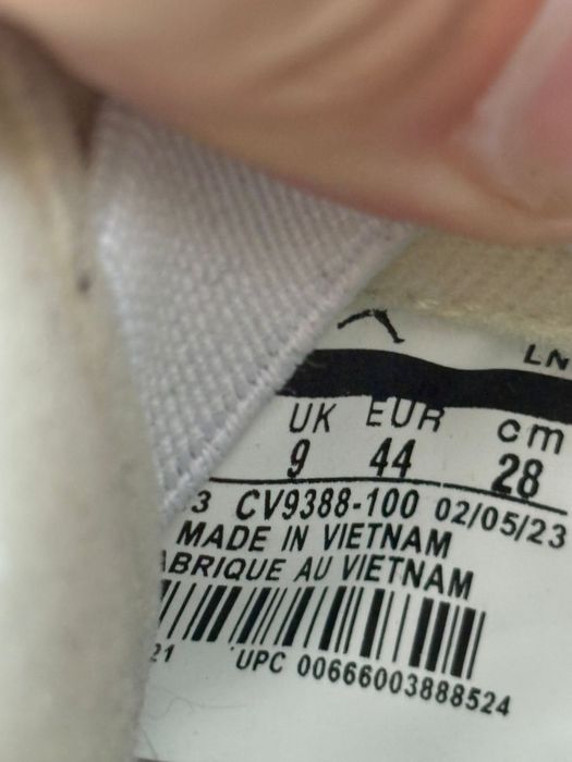 Air Jordan 4 Off-White