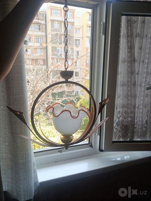 Симпатичная люстра цветочек