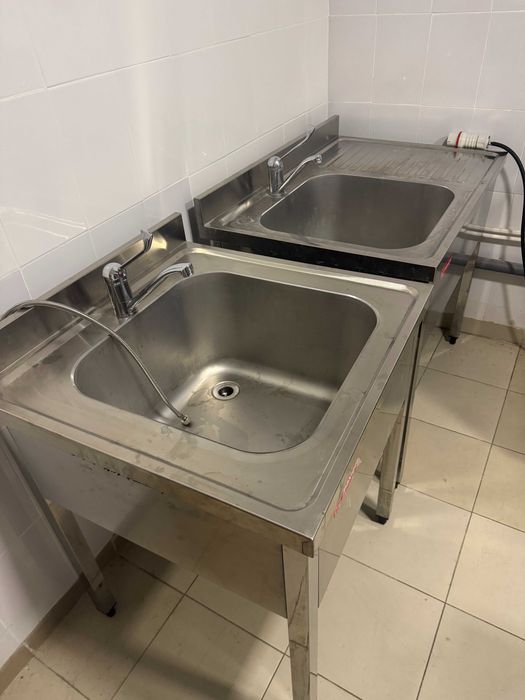 se vând echipamente profesionale de bucătărie, integral sau parțial