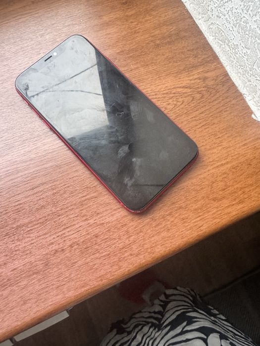 Айфон 11,64 гб,71% батарея