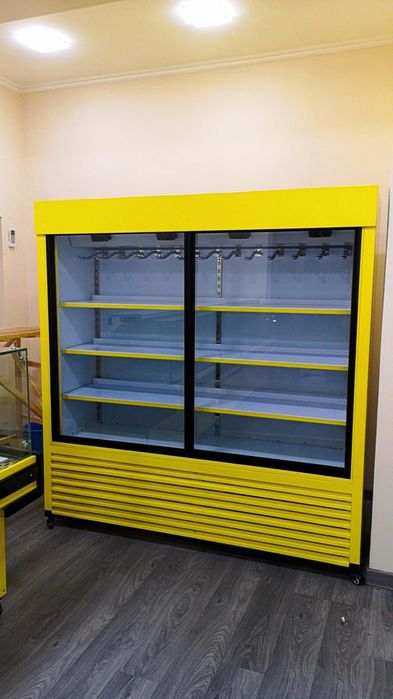 Витринный Холодильный Шкаф