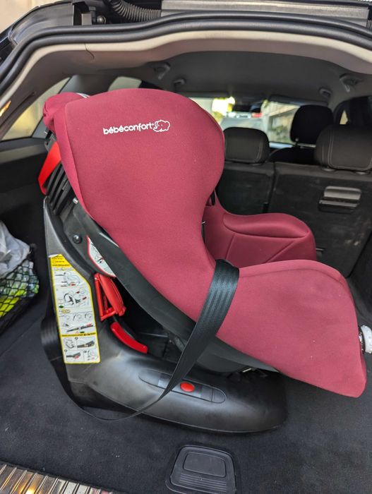 Столче за кола Bebe Confort (9-18кг) ISEOS IsoFix