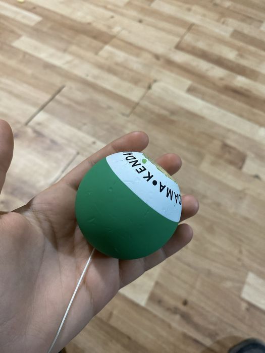 De vanvare o kendama mama jucat doar o zi cu e