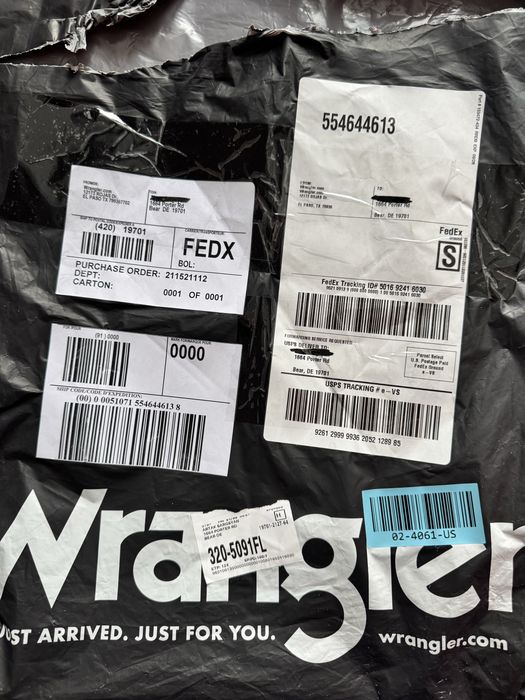 Продам оригинальные джинсы Wrangler