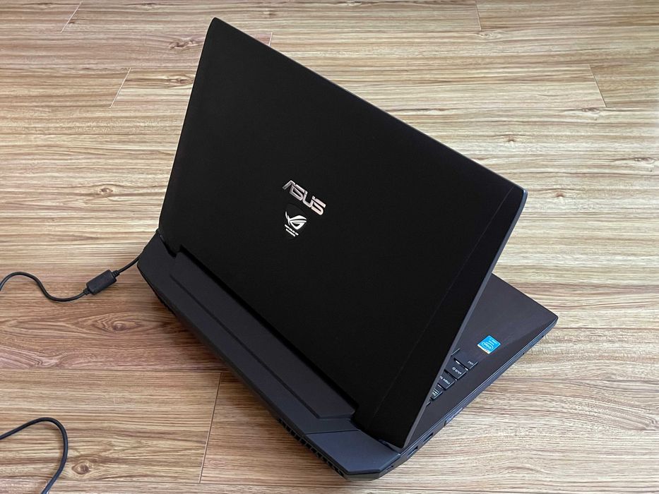 17.3 Asus Rog G750`Core i7-4700HQ/Nvidia GTX 870-192 bit/16GB RAM/128GB SSD+1TB HDD/Full HD