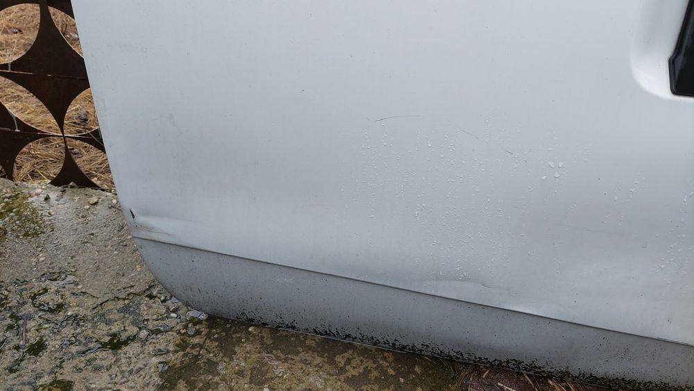 Usa  Dacia Dokker Rulanta dreapta cu defect minor