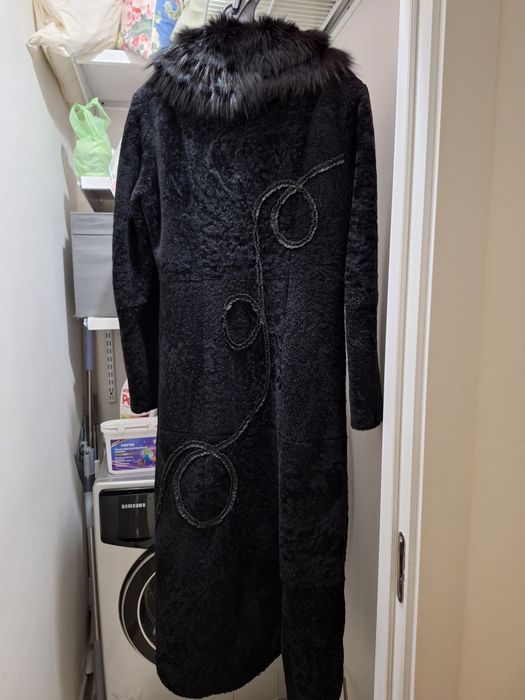 Продам зимнее пальто - дублёнку.