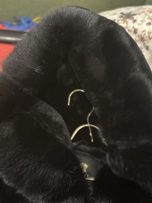 Продам мутоновую шубу