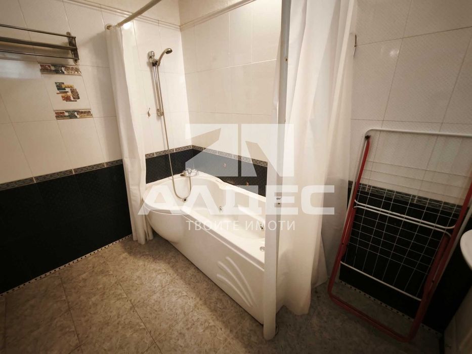 Дава се под наем Двустаен апартамент в София, Център - 84 кв.м за 680 € - Снимка #14