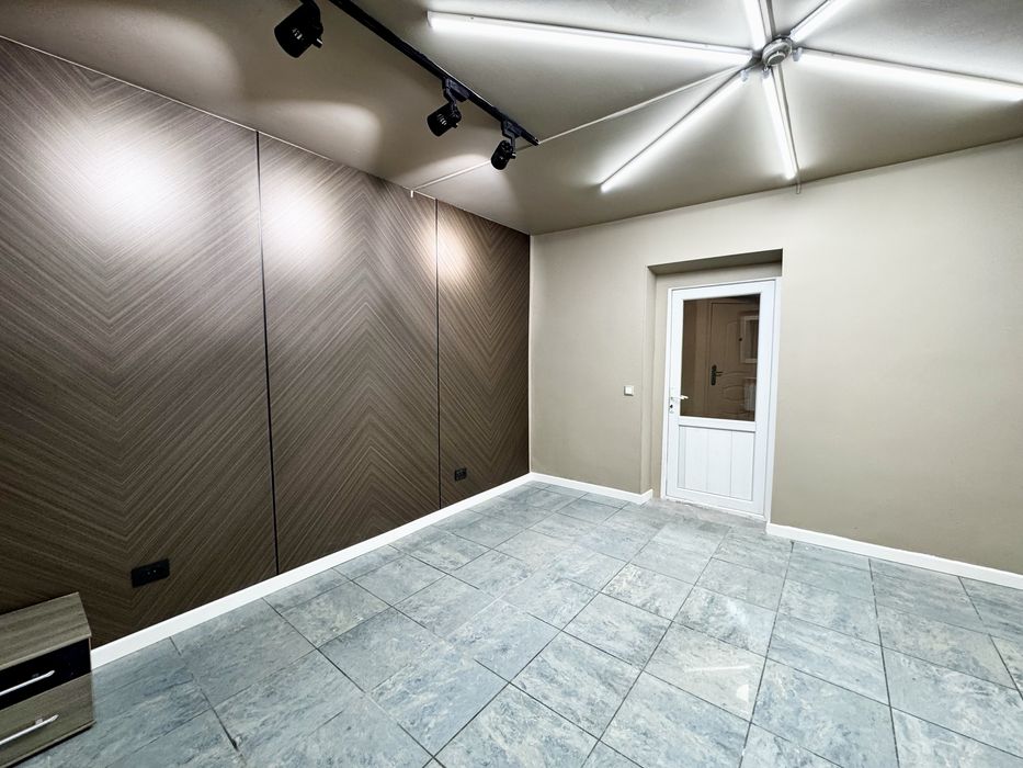 Коммерческое помещение с отельным входом