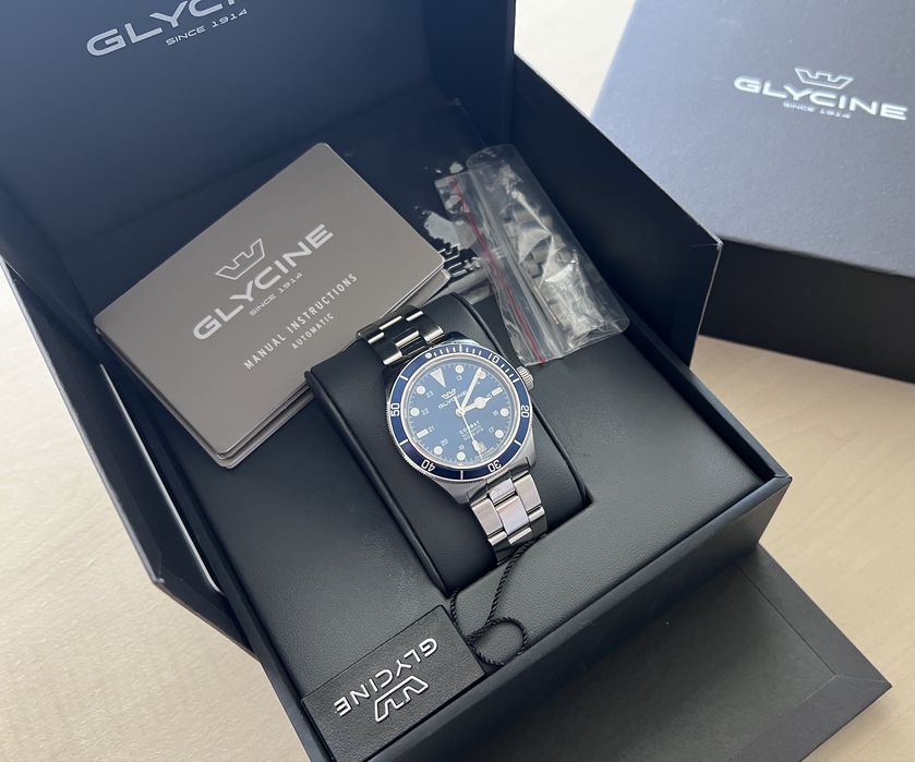 Като НОВ Glycine Combat Sub  300m GL0337 36mm Кутия Документи