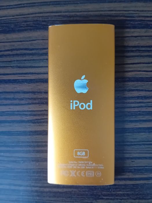iPod nano 8 GB generația a 4 a