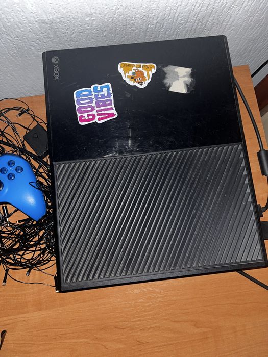 Xbox хбокс one 500gb с аккаунтом