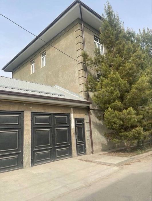 SHOSHILINCH! Yangi Hayot tumanida zamonaviy 3 qavatli uy sotiladi.